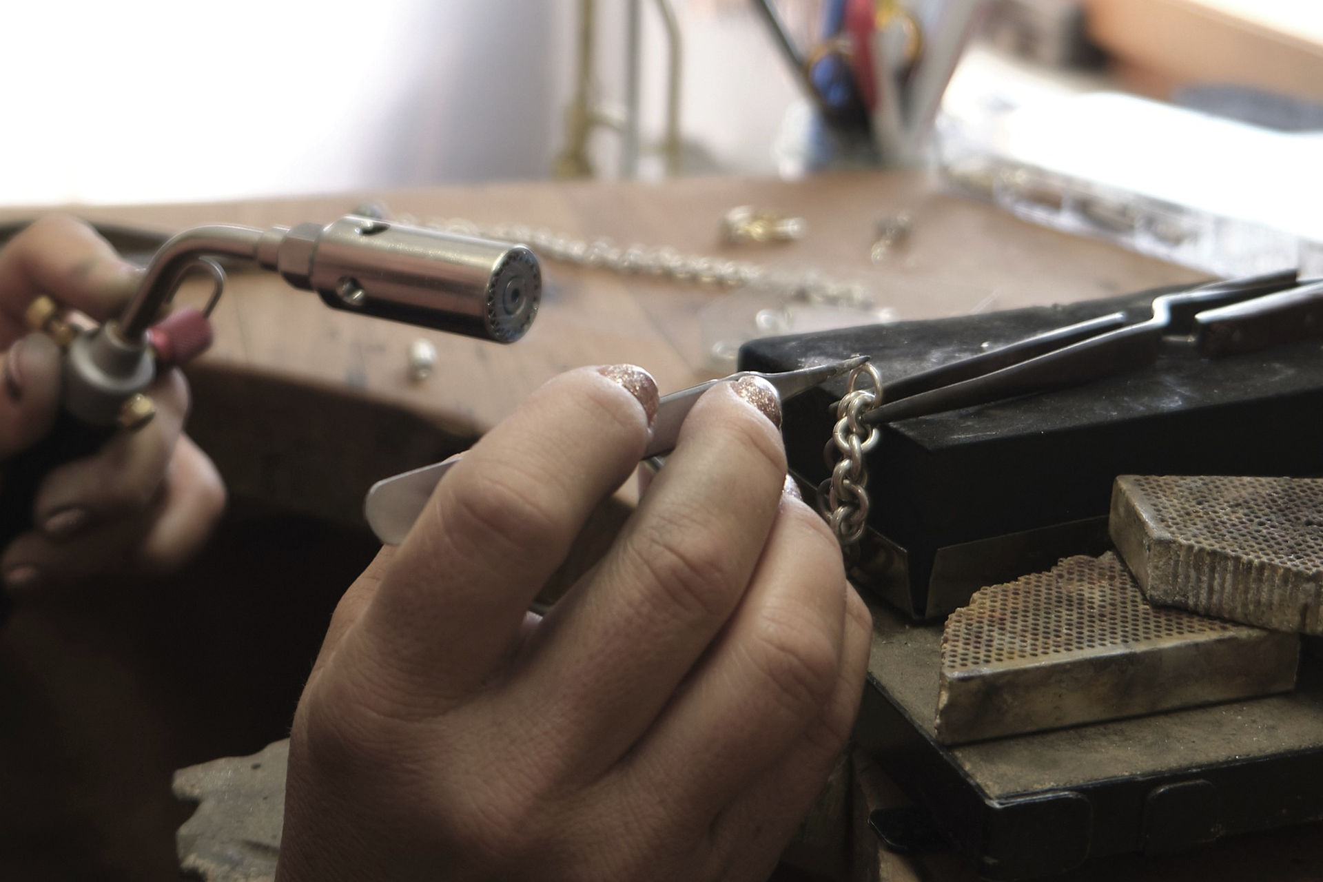 Goldschmiedekurs - so geht selber Schmuck machen Gallery 2 Carousel